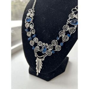 Elegant Wire Work Necklace